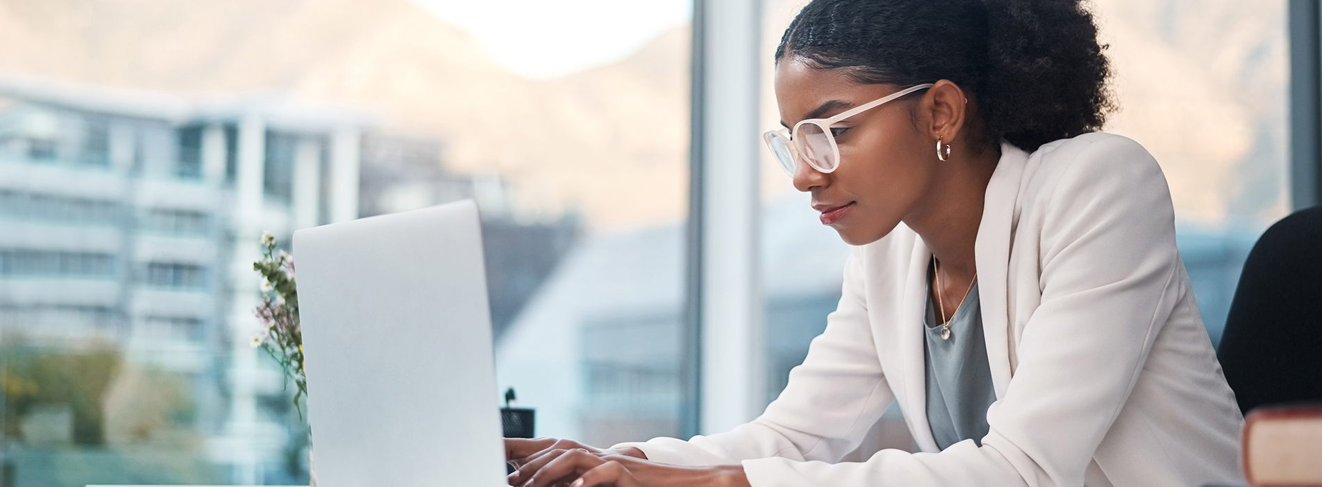 Everything Smiles | Botox®, Implant Restorations and Digital Radiography