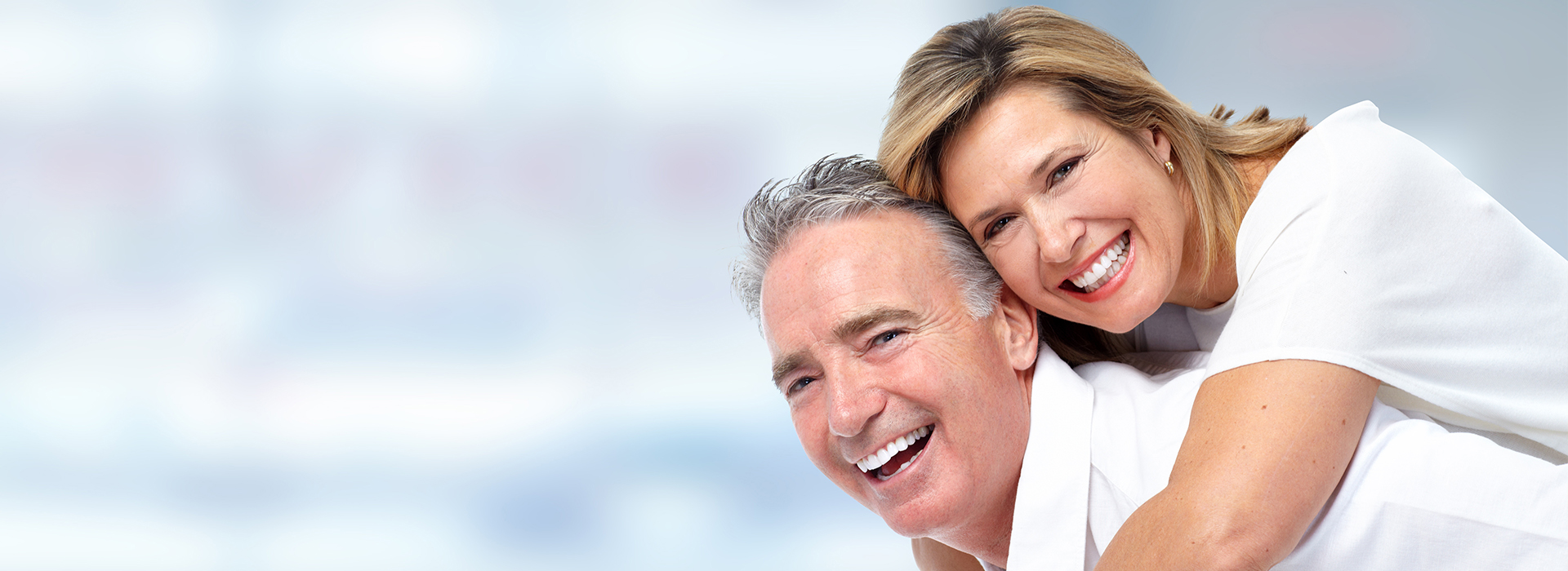 Everything Smiles | Invisalign reg , Digital Radiography and Ceramic Crowns
