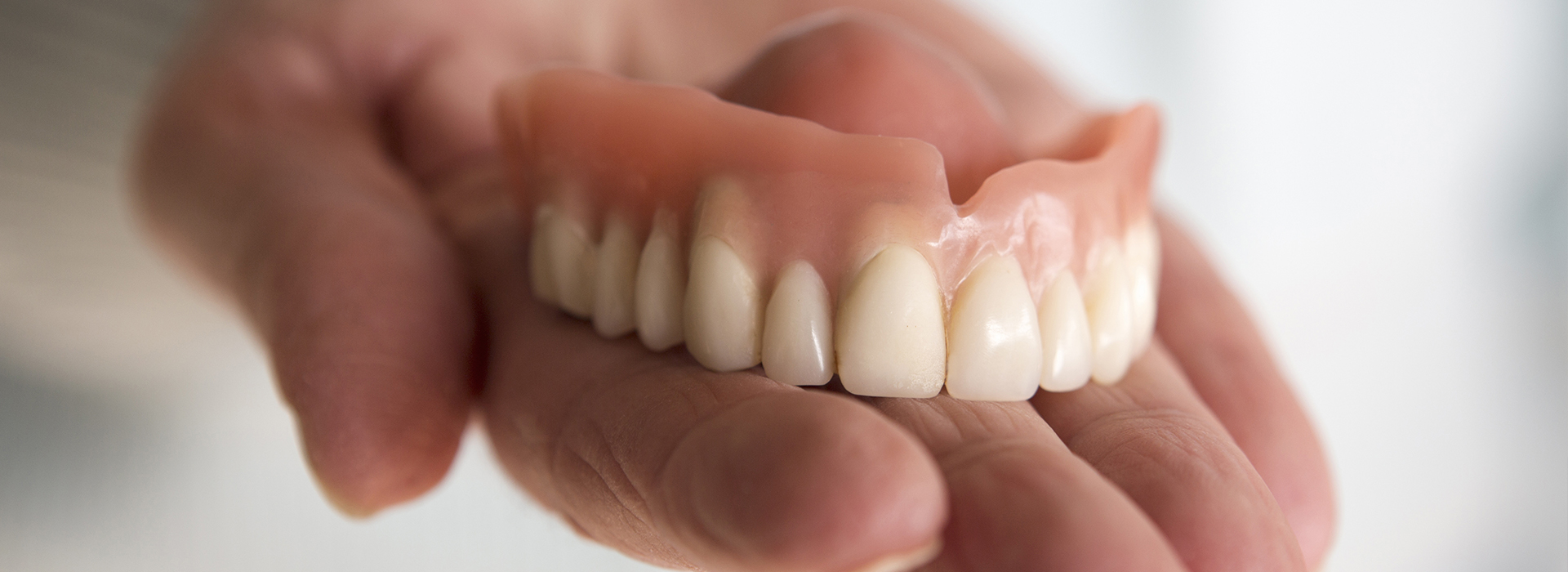 Everything Smiles | Night Guards, Emergency Treatment and Dermal Fillers