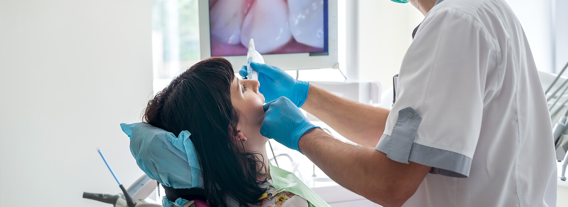 Everything Smiles | Implant Restorations, Dental Bridges and Fluoride Treatment