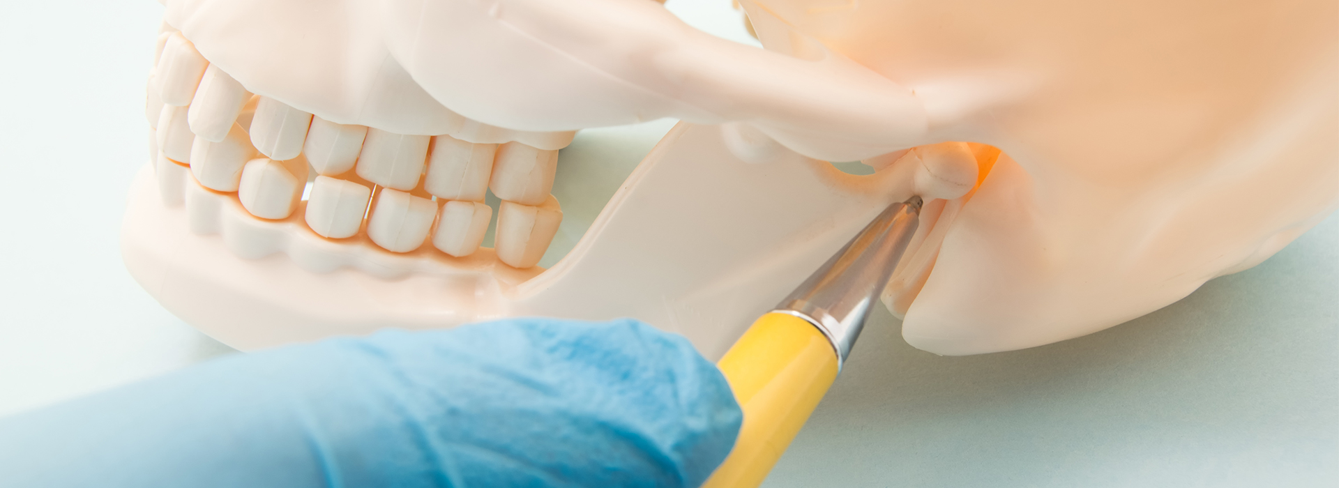 Everything Smiles | Implant Restorations, Periodontal Treatment and Fluoride Treatment